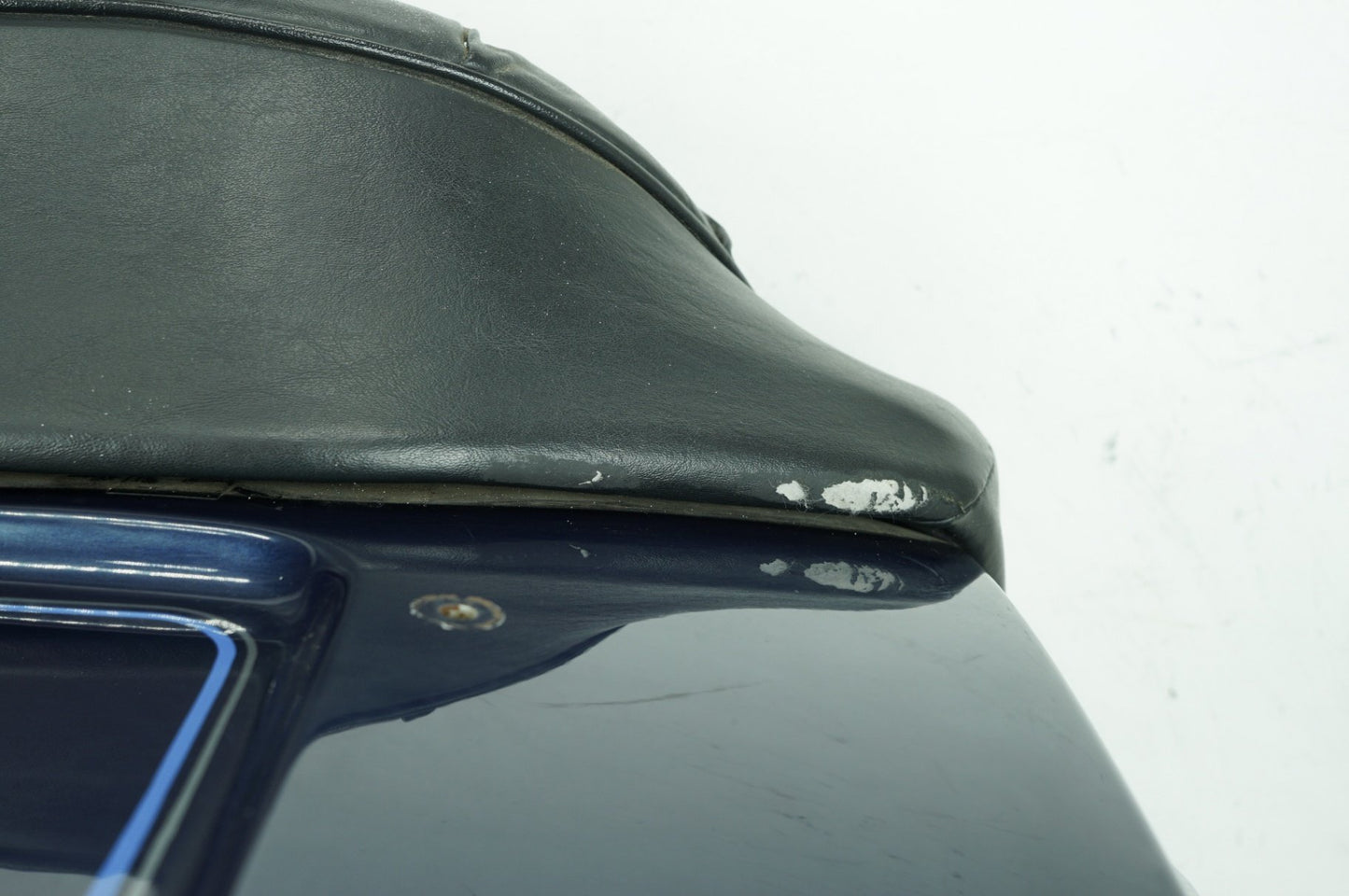 1999 - 2006 Harley-Davidson Touring Electra Glide Rear Tour Pak Trunk Luggage Box NOKey 53140-00BDK