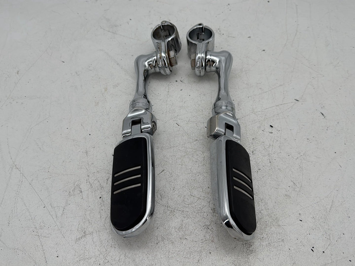 2006 Harley Street Glide Touring FLHXI OEM Front Right Left Highway Foot Pegs
