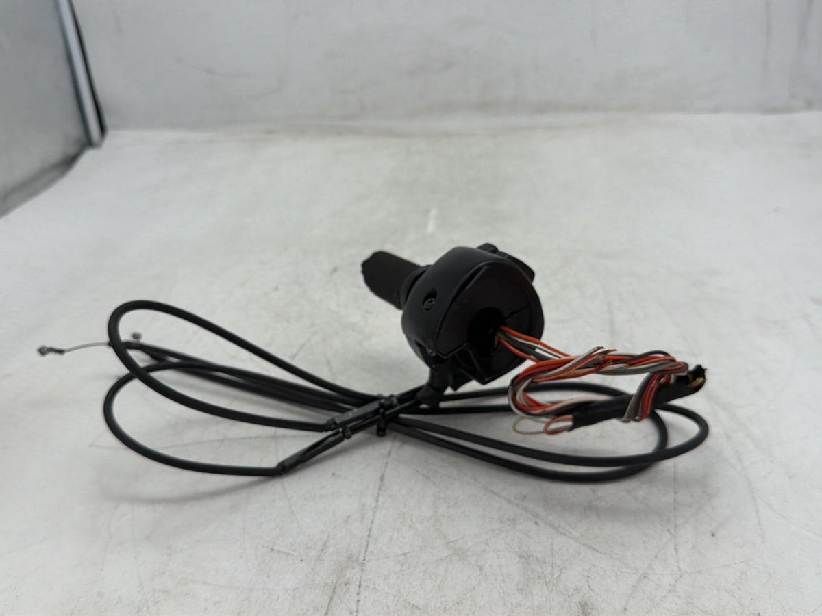 2003 Harley Softail Deuce FXSTD OEM Right Engine Start Kill Switches Controls