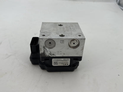 2011 Harley Road King Touring FLHRC Classic OEM ABS Brake Pump & Control Module