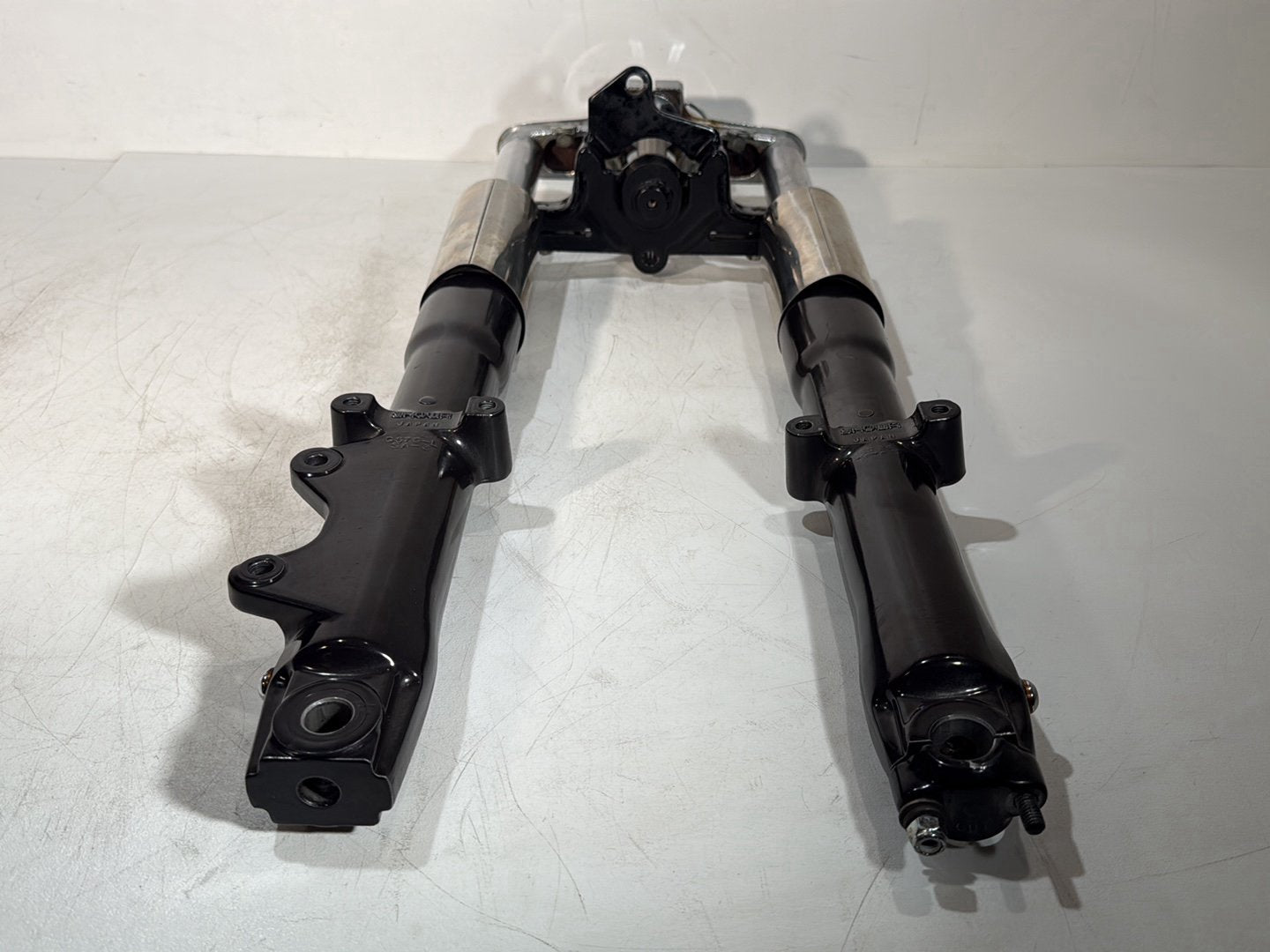 1986 - 1998 Harley-Davidson Softail Heritage Classic Front Triple Tree Set & LH RH Fork Legs Sliders 45915-86 , 56567-86B