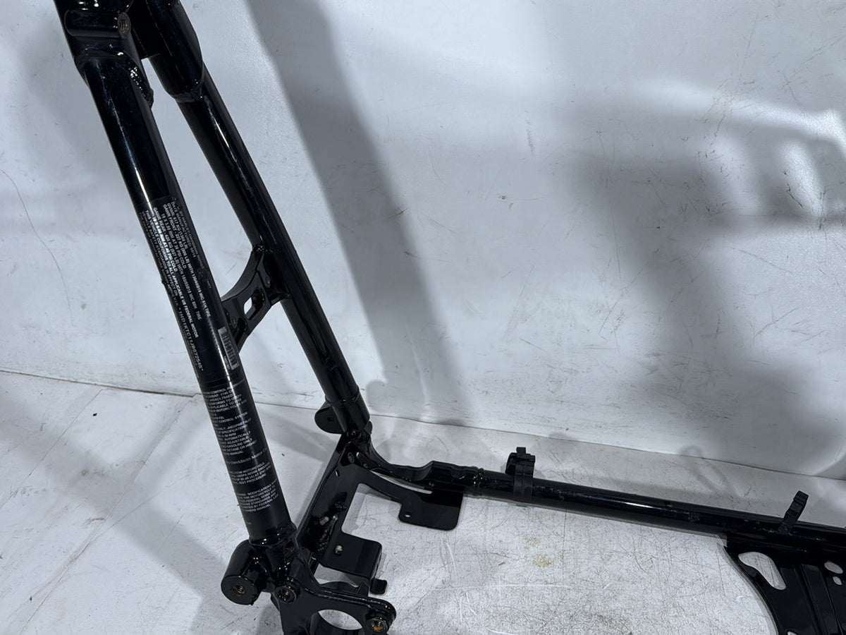 2018 Harley Road Glide Touring FLTRXS OEM Body Main Frame Chassis CLN CLR