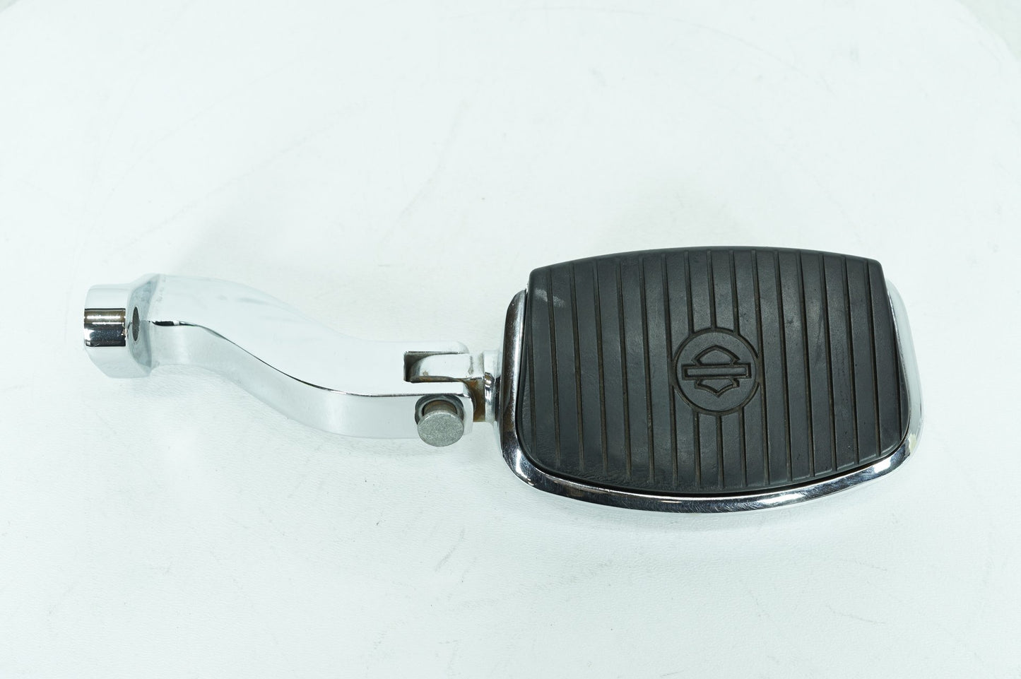 2007 - 2012 Harley-Davidson Touring Road Glide Rear Passenger 1 Foot Peg Step Rest 49036-04A