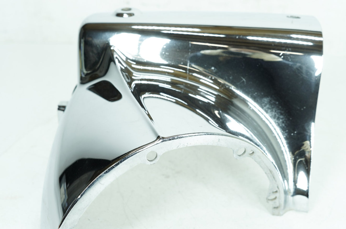 1999 - 2006 Harley-Davidson Touring Road King Classic Left Headlamp 1 Nacelle Cover Cowl  	67682-94