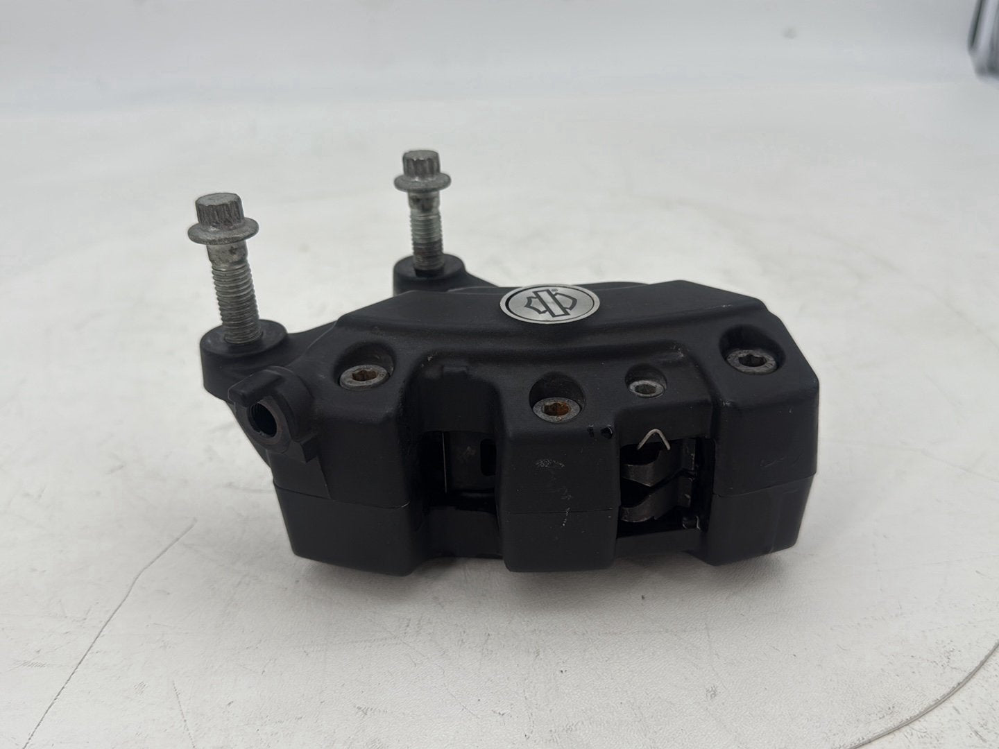 2007 - 2012 Harley-Davidson Touring Electra Glide Ultra Front Right 1 Brake Caliper 44023-08