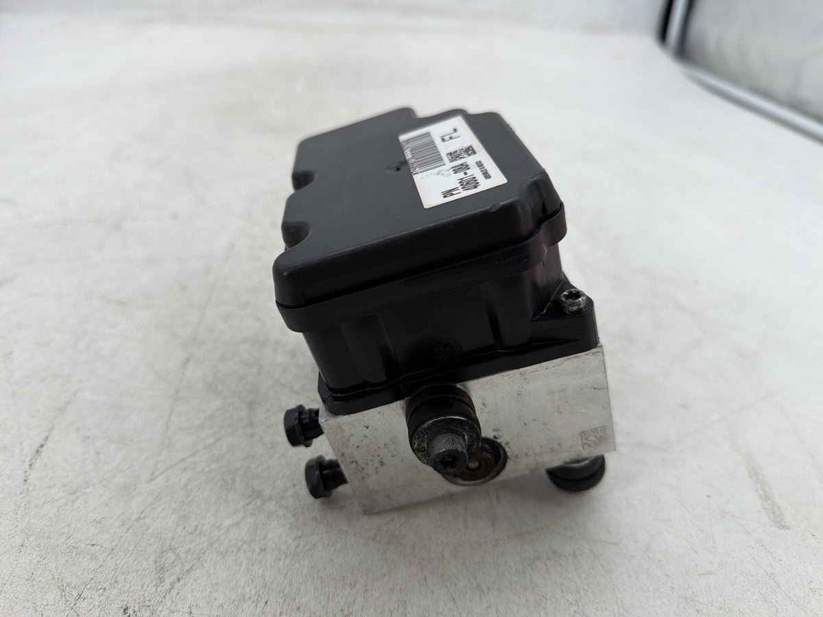 2011 Harley Electra Glide Touring Ultra OEM ABS Brake Pump & Control Module