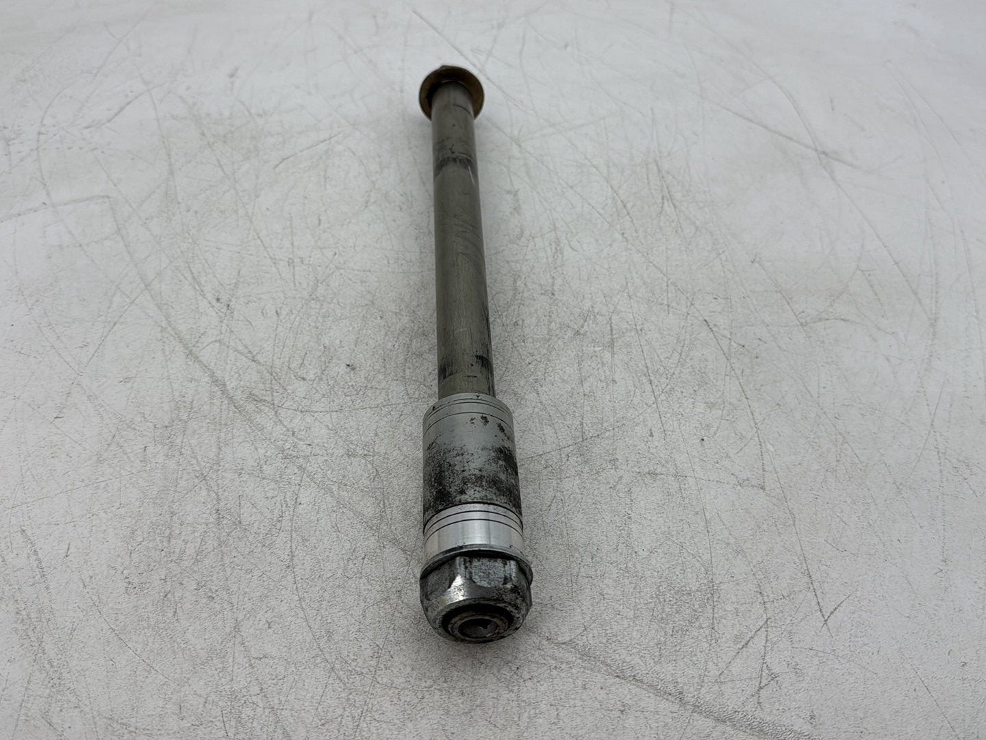 2010 Harley Dyna Fat Bob FXDF OEM Rear Wheel Axle Bolt Shaft