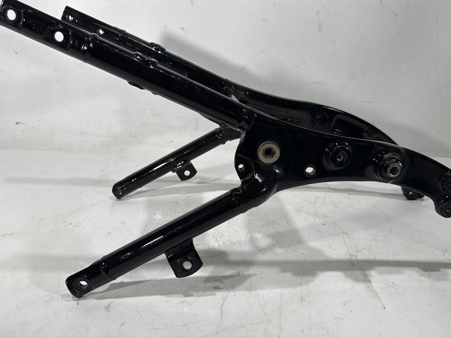 2010 Harley Street Glide Touring FLHX OEM Rear Back Sub Frame Rail Bar 48079-09BHP