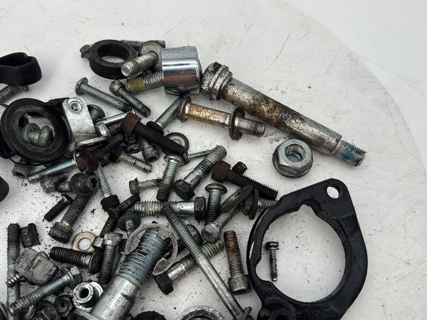 2009 Harley Sportster XL1200 L 1200 Low OEM Hardware Bolts Nuts & Brackets