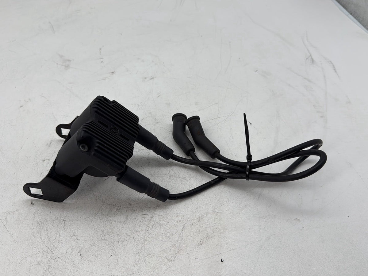 2006 Harley FLHTCI Electra Glide Classic OEM Ignition Coil Spark Plug Cable