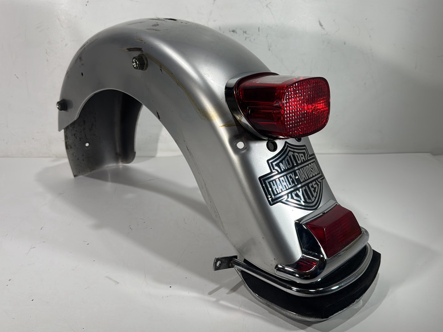 2003 Harley Electra Glide Touring Ultra FLHTCUI OEM Rear Wheel Fender Taillight Brake Lamp