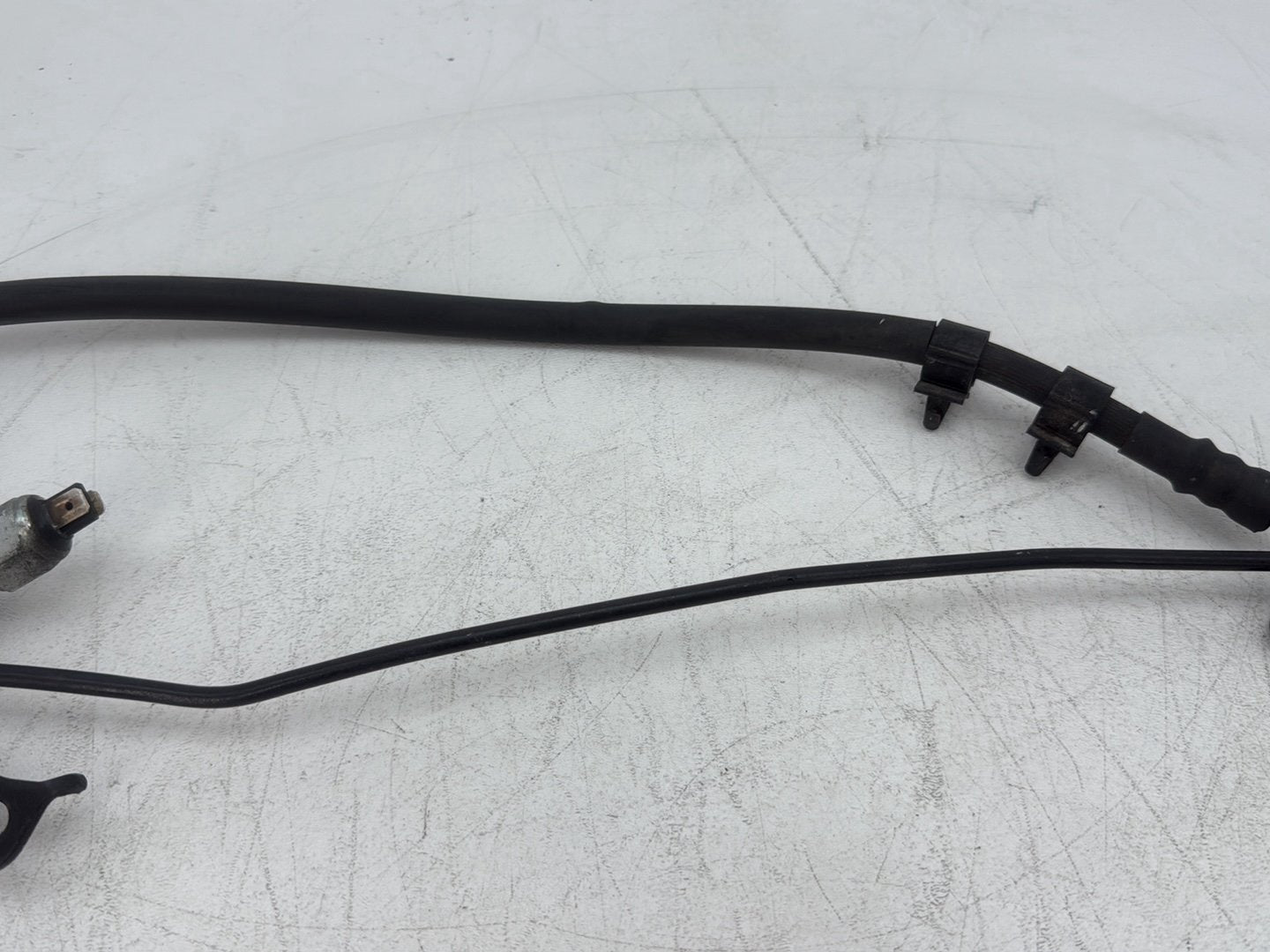 2010 Harley Street Glide Touring FLHX OEM Rear Brake Hose Line Pipe NON-abs