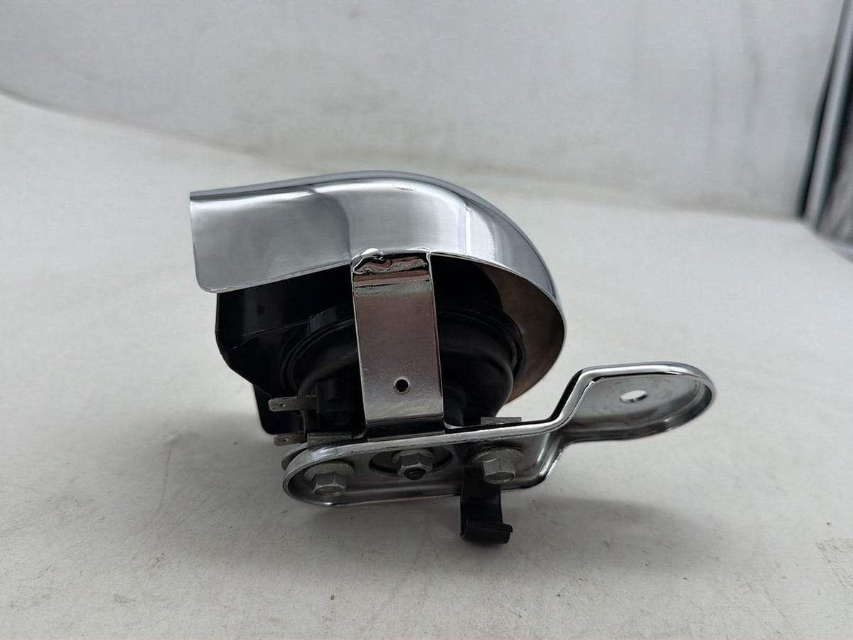 2010 Harley Street Glide Touring FLHX OEM Horn Signal Klaxon Chrome Cover