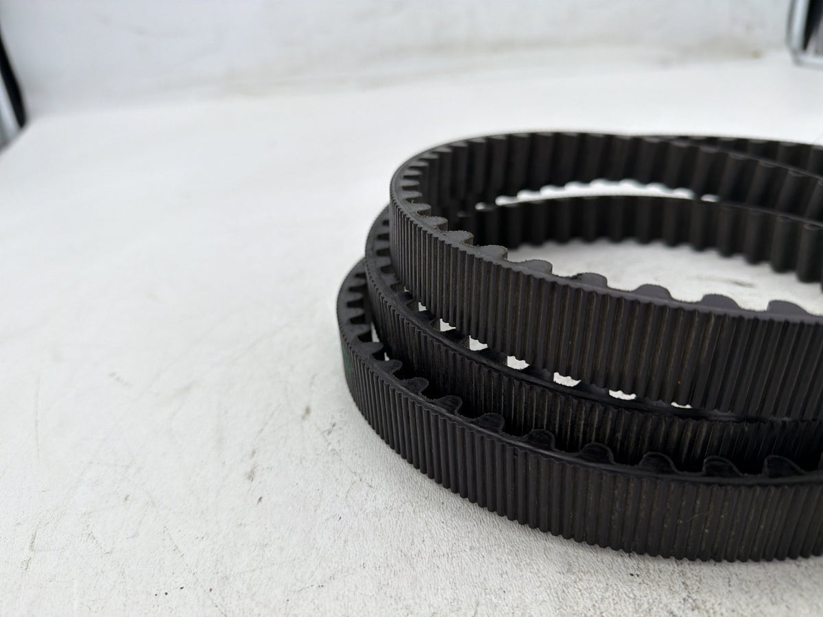 2013 Harley Street Glide Touring FLHX OEM Rear Drive Belt 40024-09 140T 1"