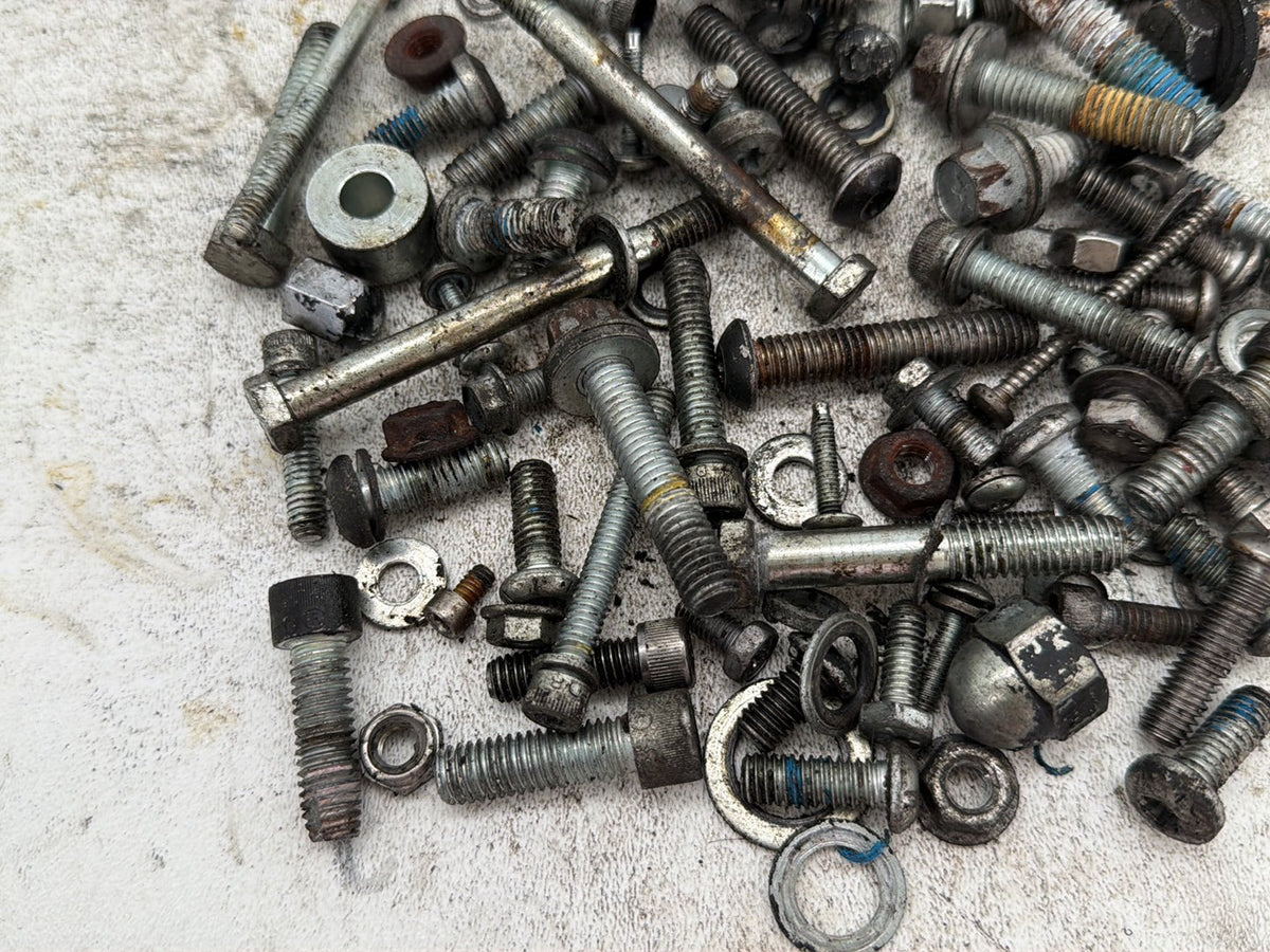 2009 Harley Dyna Street Bob FXDB OEM Hardware Bolts Nuts & Brackets