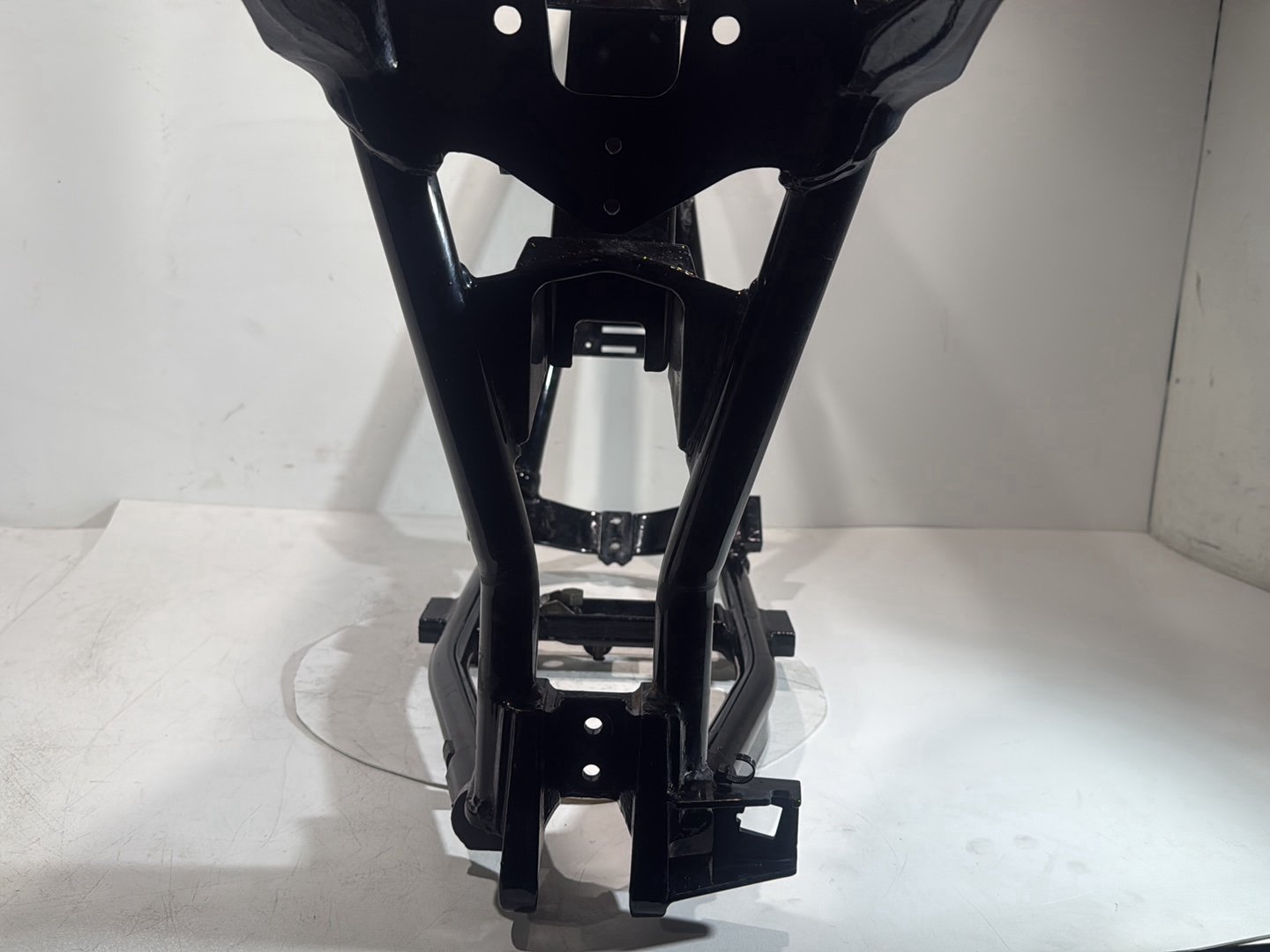1999 - 2006 Harley-Davidson Dyna Super Glide Body Main Frame Chassis CLN CLR 47463-06BHP