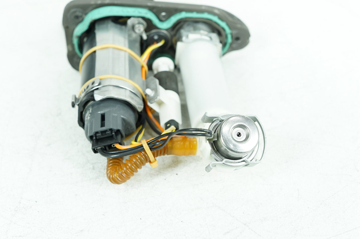 2004 - 2022 Harley-Davidson Sportster Iron 883 Gas Gasoline Fuel Petrol Pump Sending 75268-07F