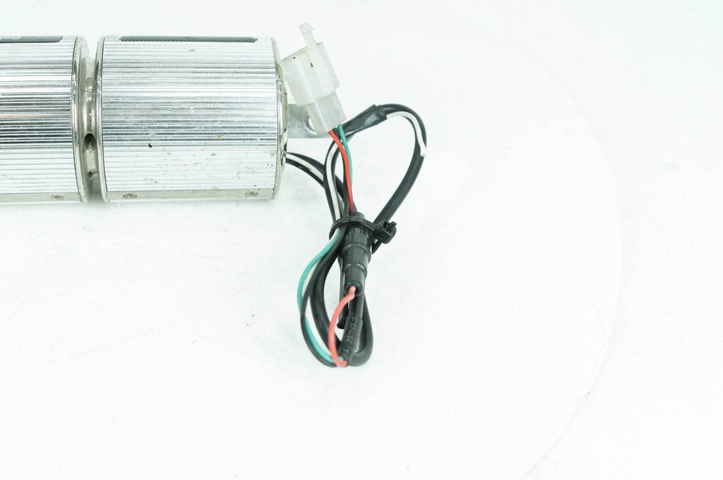 1999 - 2006 Harley-Davidson Softail Heritage Classic Front 1 Sound Audio Speaker GoHawk RD8 Amplified Soundbar