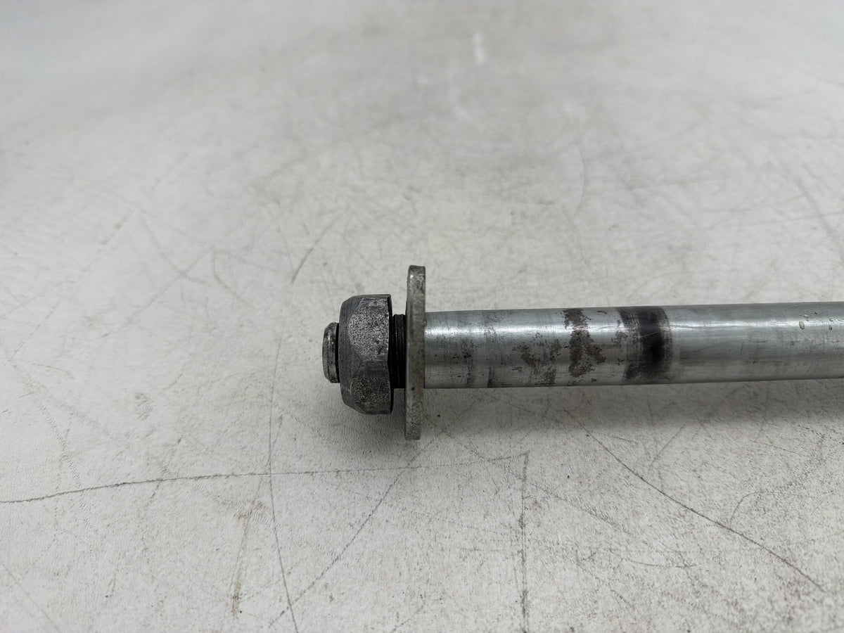 2009 Harley Electra Glide Touring CVO Screamin Eagle Rear Wheel Axle Bolt Shaft
