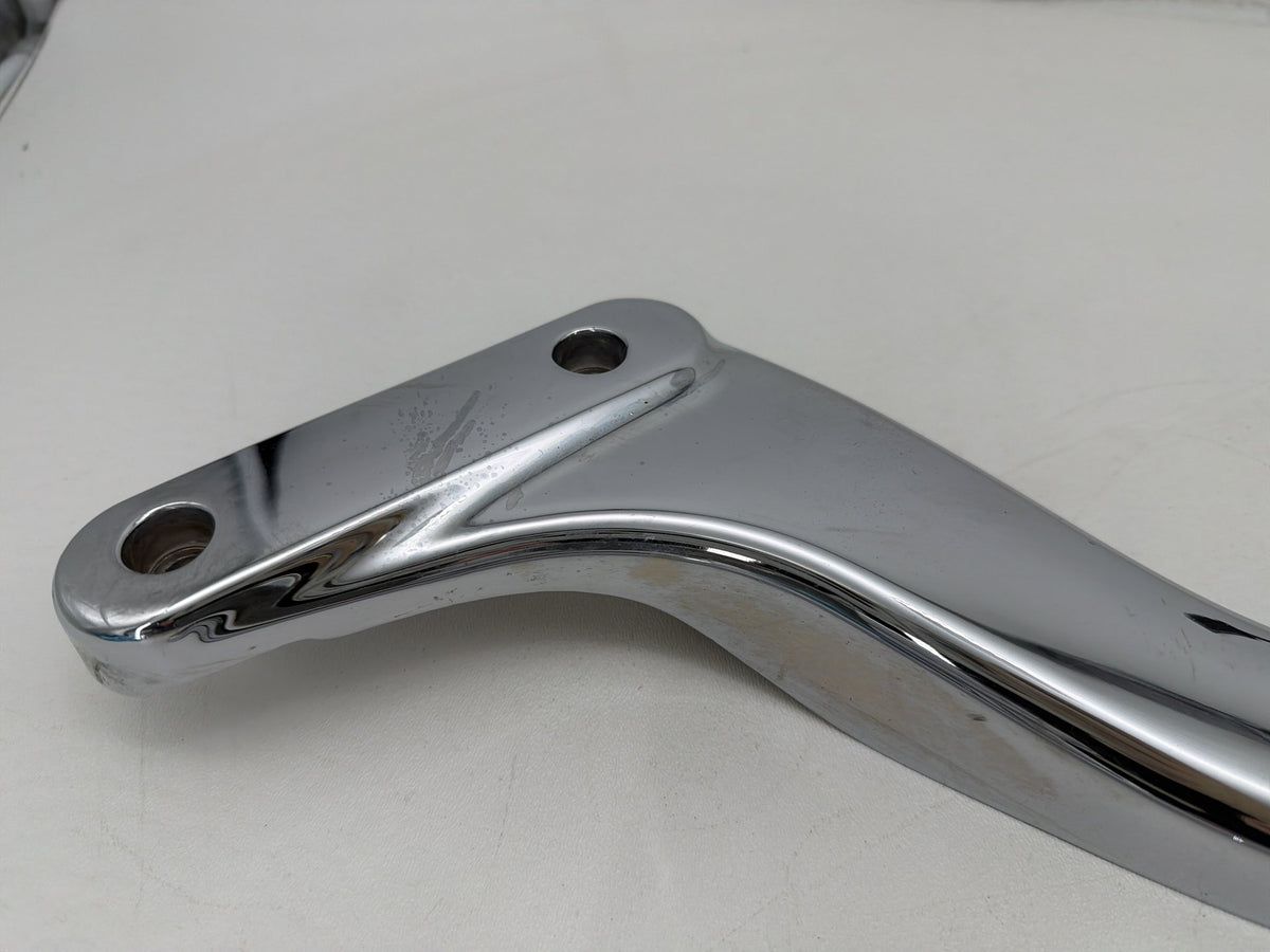 03 Harley Softail Deuce OEM Rear Left Right Fender Struts Bracket & Turn Signal