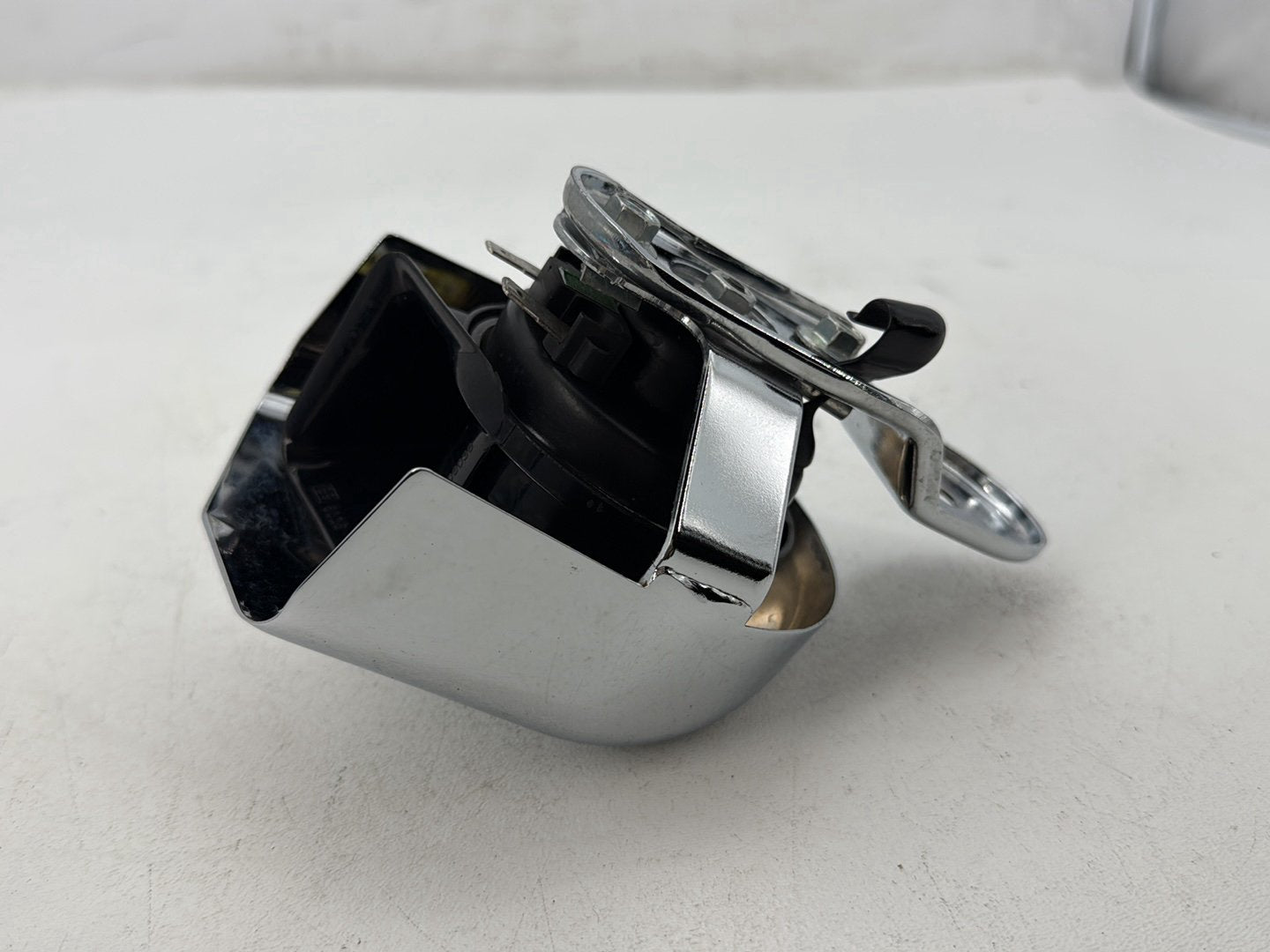 2014 Harley Electra Glide Touring CVO Screamin Eagle OEM Horn Signal Klaxon Chrome Cover