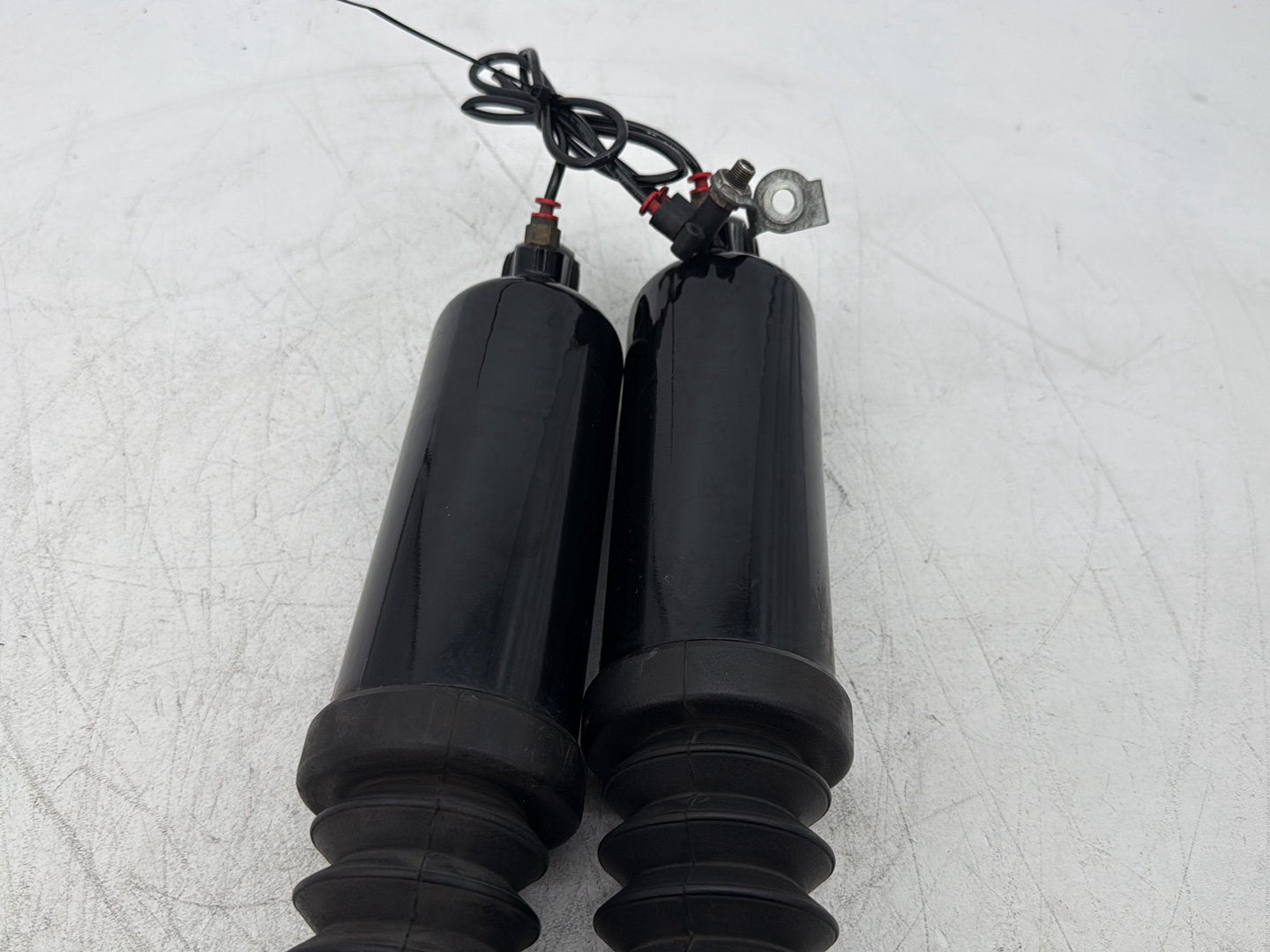 2013 Harley Electra Glide Touring Ultra FLHTCUI OEM Rear Left Right Shock Absorbers
