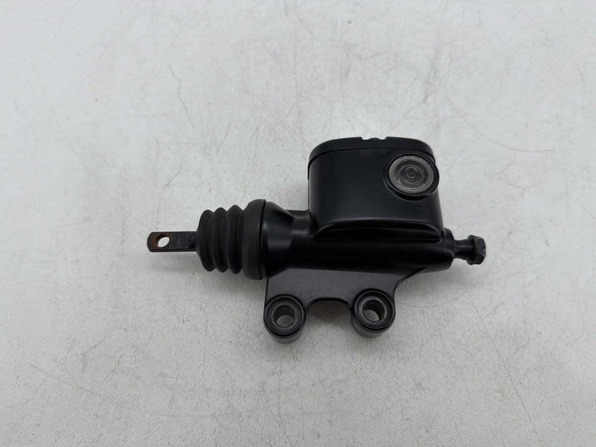 2011 Harley Road King Touring FLHR OEM Rear Brake Master Cylinder Reservoir