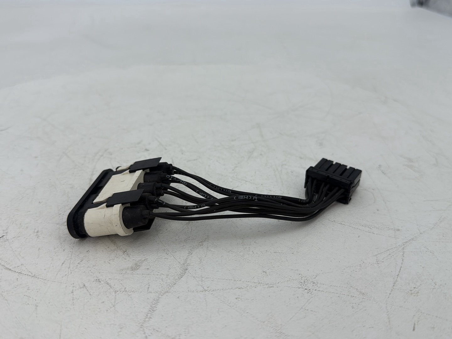 1999 - 2006 Harley-Davidson Touring Electra Glide Dash Indicator Lamp Wire Plug In 68789-96A