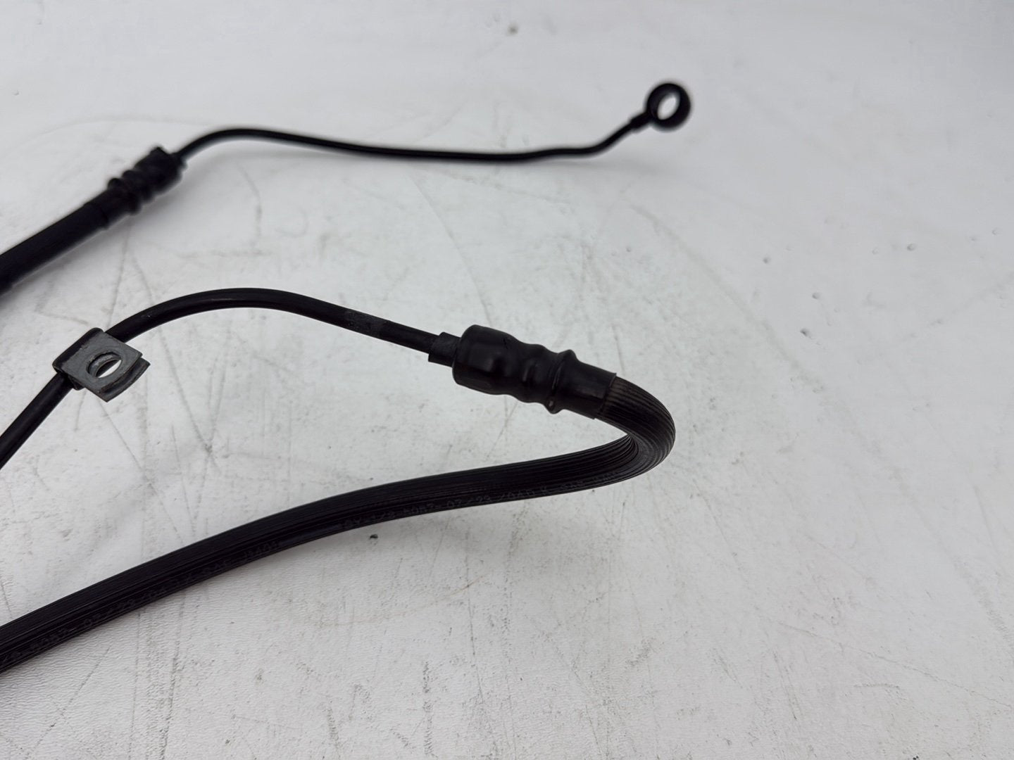 2005 Harley Heritage Softail Classic FLSTCI OEM Front Brake Hose Line Pipe