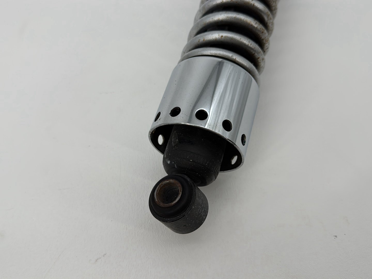 2006 - 2017 Harley-Davidson Dyna Street Bob Rear 1 Shock Absorber 54615-01