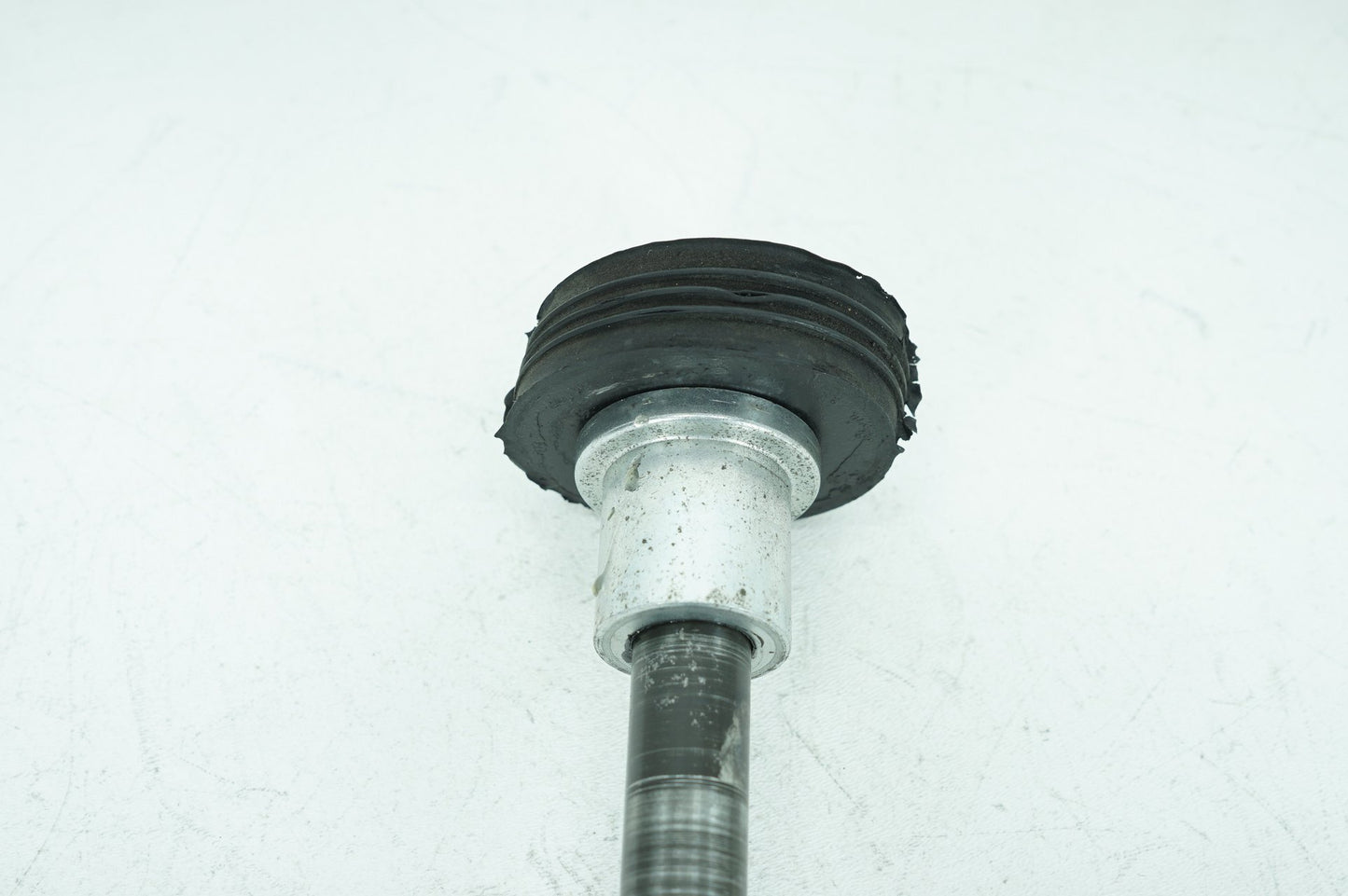 2007 - 2012 Harley-Davidson Touring CVO Electra Screamin Eagle Rear Fork Swingarm Pivot Bolt Shaft 47505-02