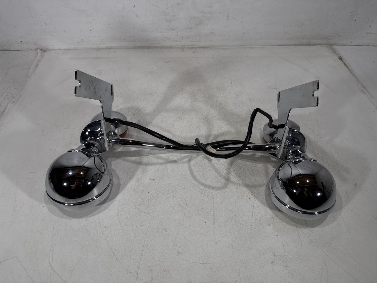 2002 Harley Electra Glide Touring OEM Front Turn Signal Indicators Aux Light Bar