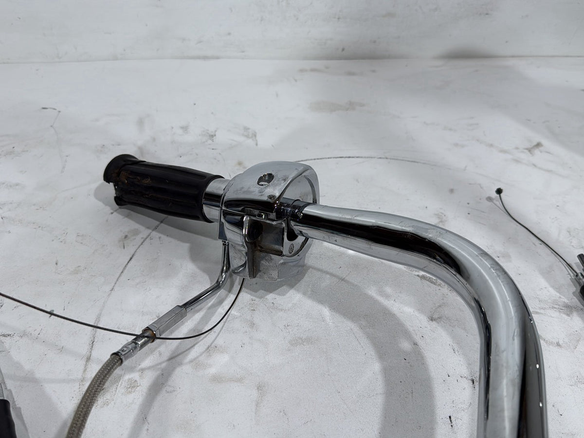 04 Harley Road King Touring Classic OEM Handlebars Left Right Switches Controls