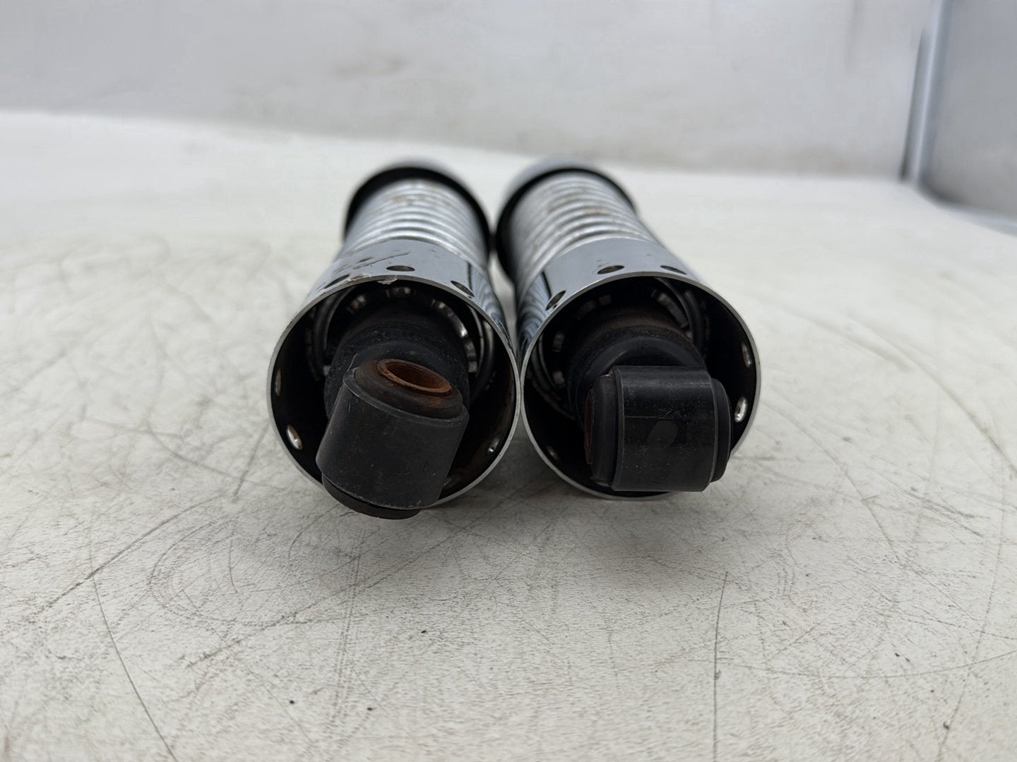 2004 Harley Sportster XL883C 883 Custom OEM Rear Left Right Shock Absorbers