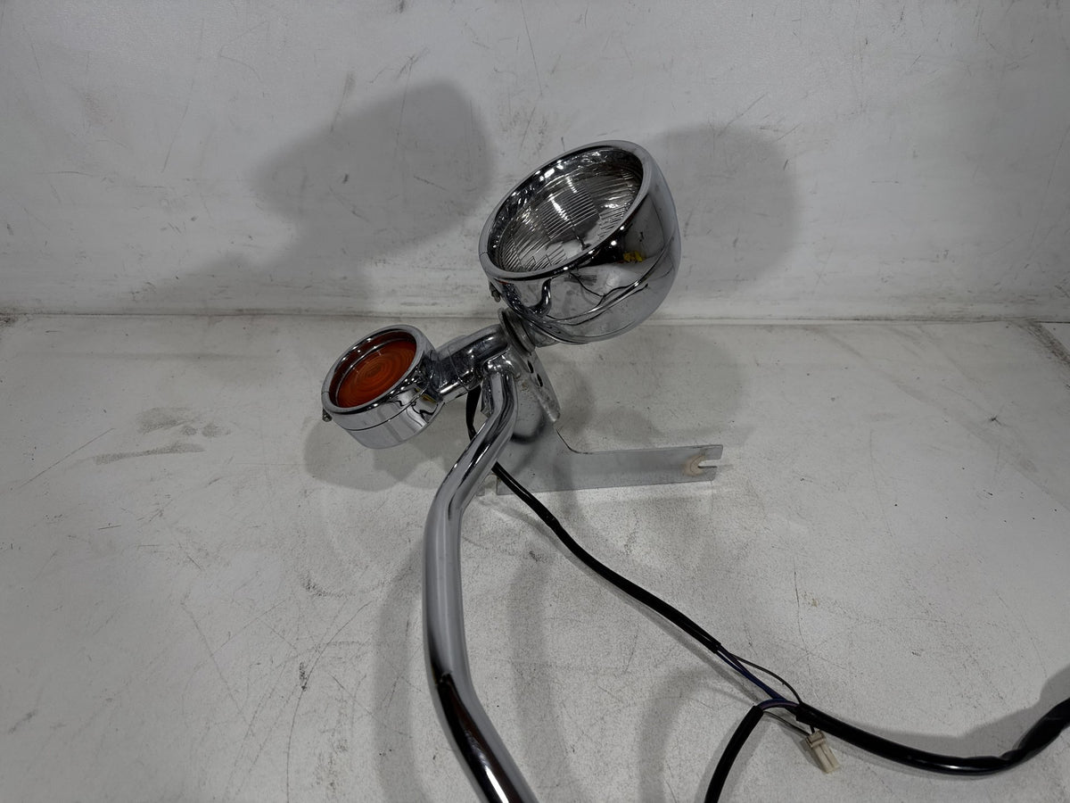 01 Harley Electra Touring Classic OEM Front Turn Signal Indicators Aux Light Bar