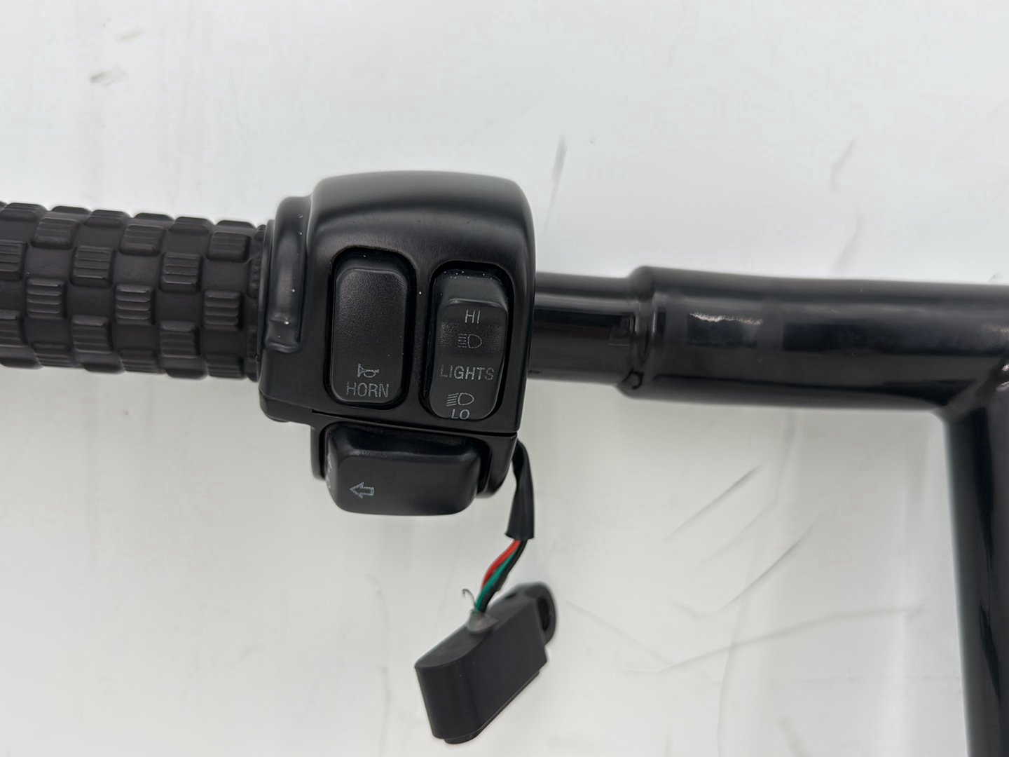 2004 Harley Dyna Super Glide FXDI OEM Handlebars Left Right Switches Controls