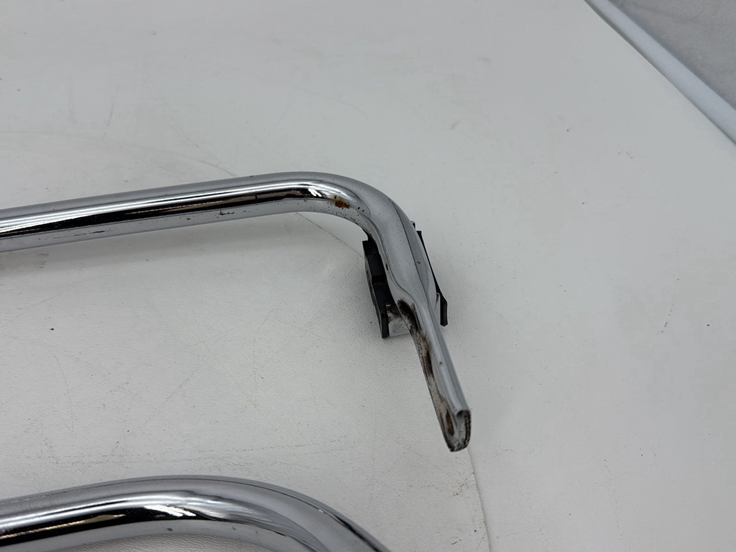 1999 - 2006 Harley-Davidson Touring Electra Glide Rear Left Right Saddlebag Guard Rails Bar 49194-85