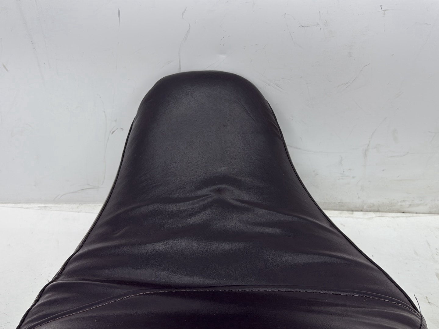 2005 Harley Road Glide Touring FLTRI OEM Passenger Rider Driver Seat Saddle