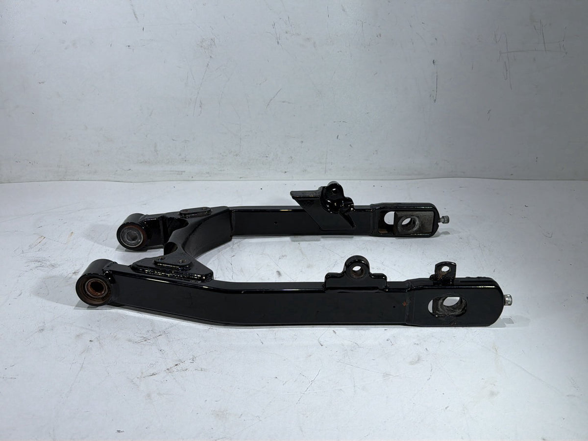 2007 Harley Dyna Street Bob FXDBI OEM Rear Fork Swingarm Swing Arm