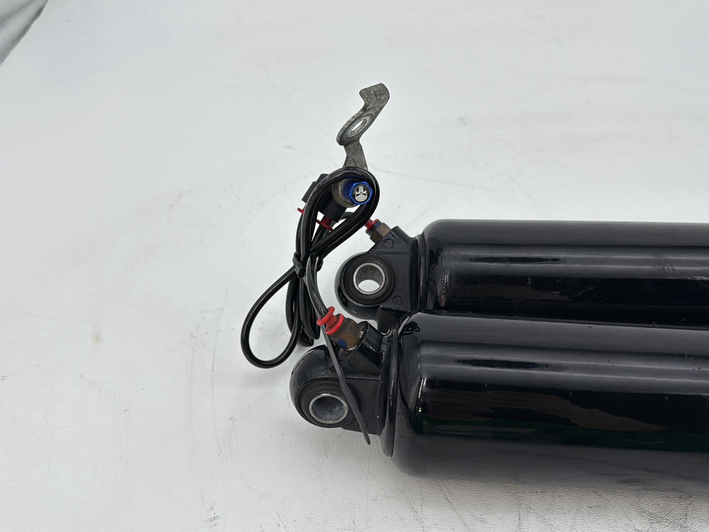 2007 - 2016 Harley-Davidson Touring Electra Glide Ultra Rear Left Right Shock Absorbers 54565-09
