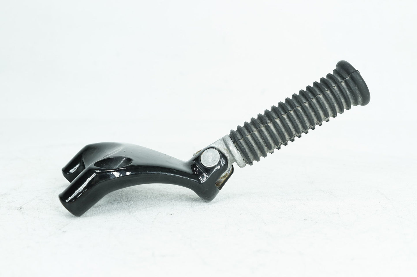 Rear Passenger 1 Foot Peg Step Rest, 33216-99, 2006, Harley-Davidson, Sportster, Low, XL1200 L