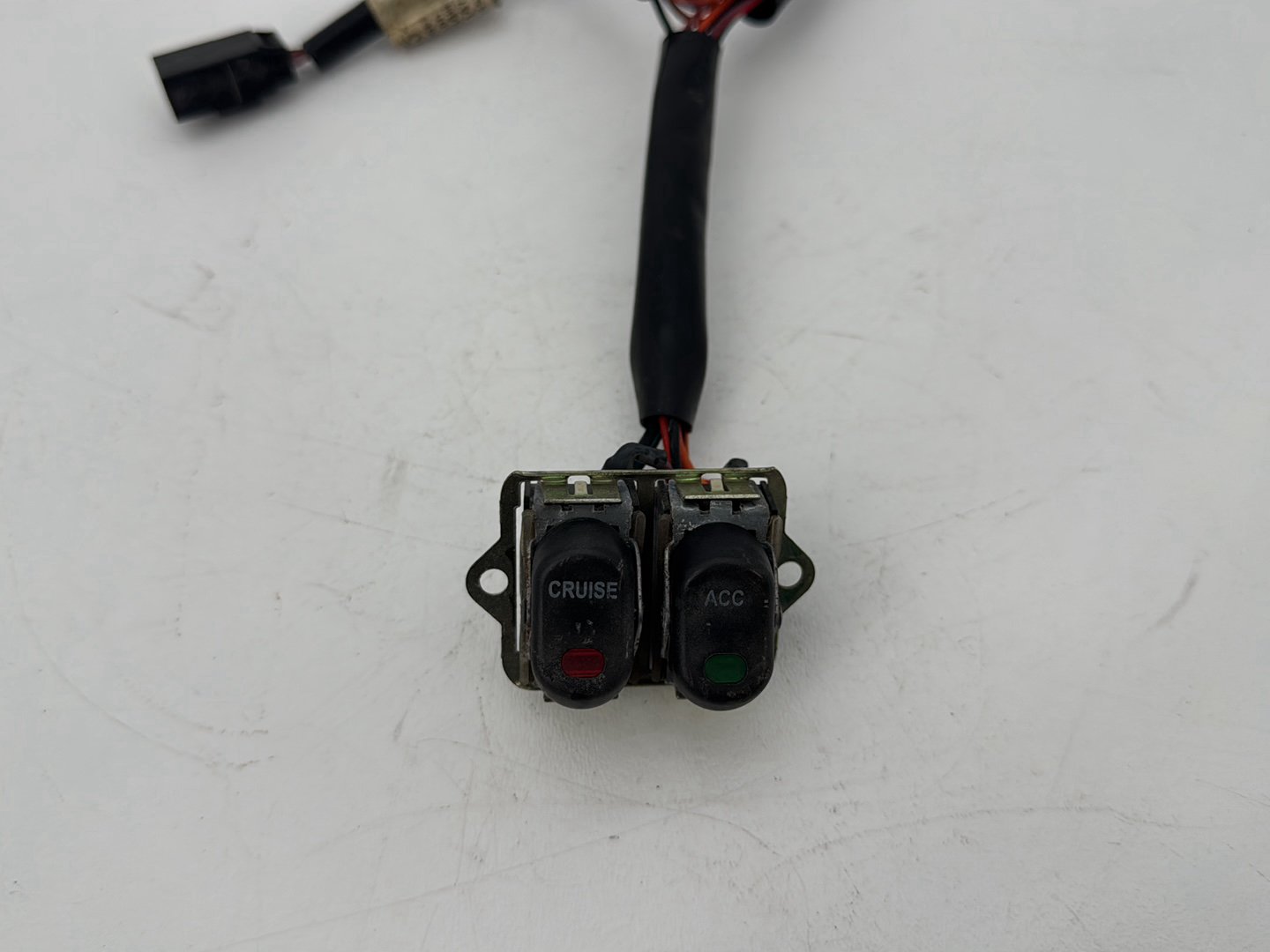 2007 - 2012 Harley-Davidson Touring Road Glide  Inner Fairing Wire Wiring Harness Switch 71637-98