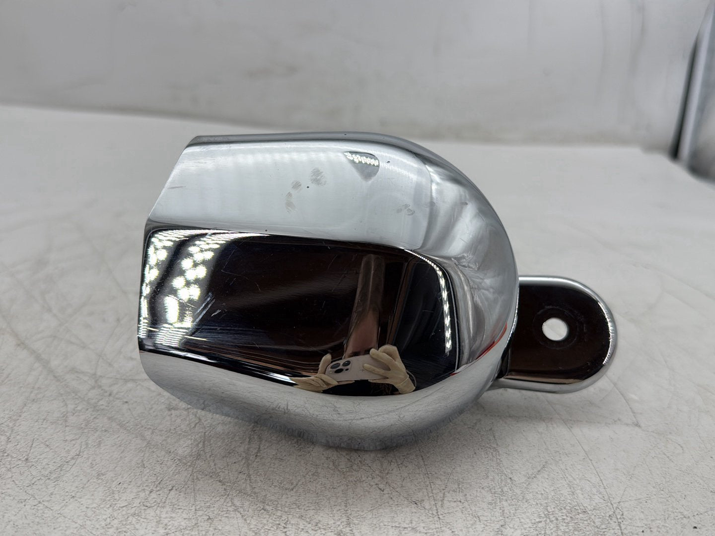 2010 Harley Street Glide Touring FLHX OEM Horn Signal Klaxon Chrome Cover