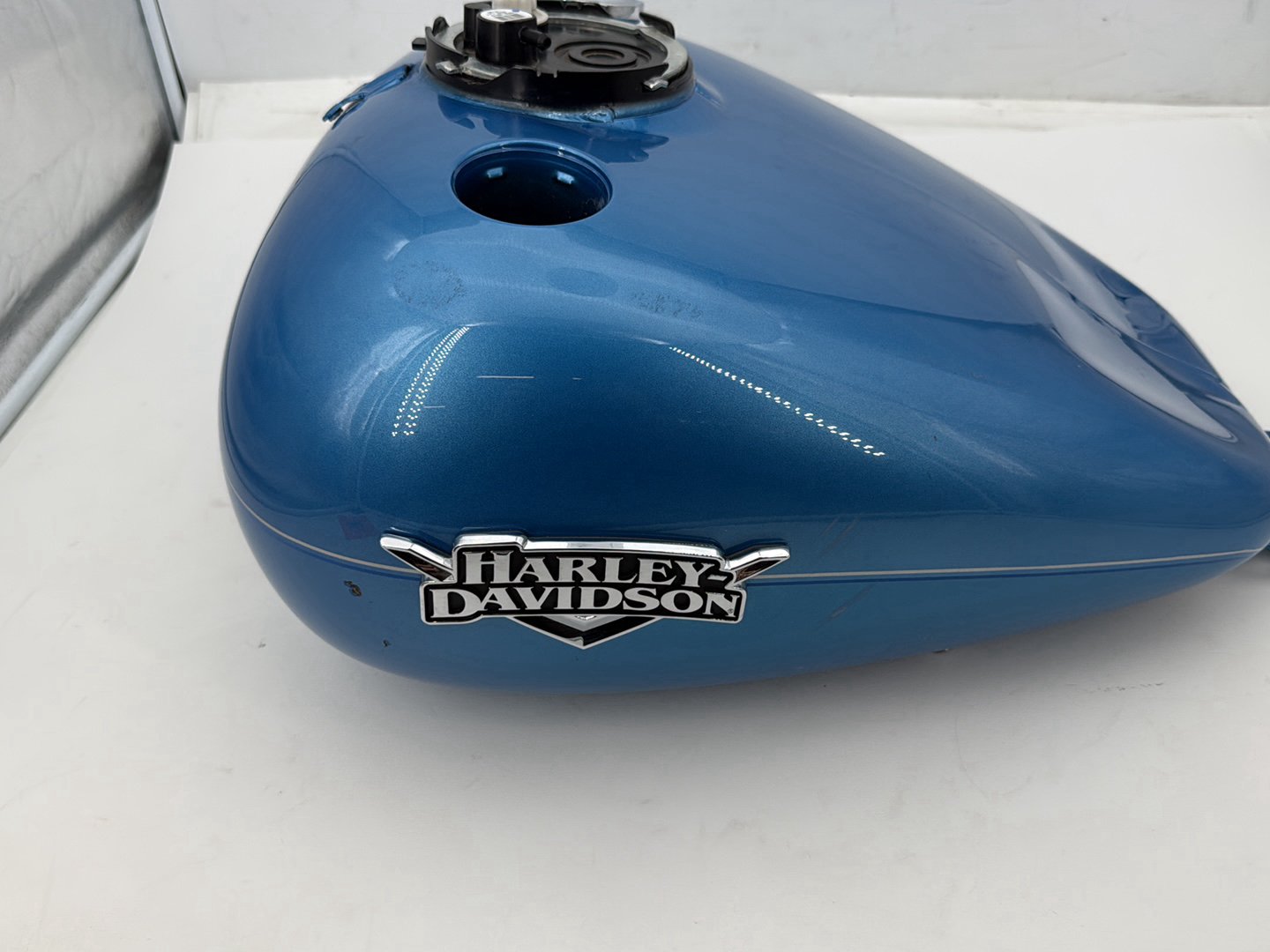 11 Harley Road King Touring Classic Fuel Gas Tank Gasoline Reservoir * DENTED *