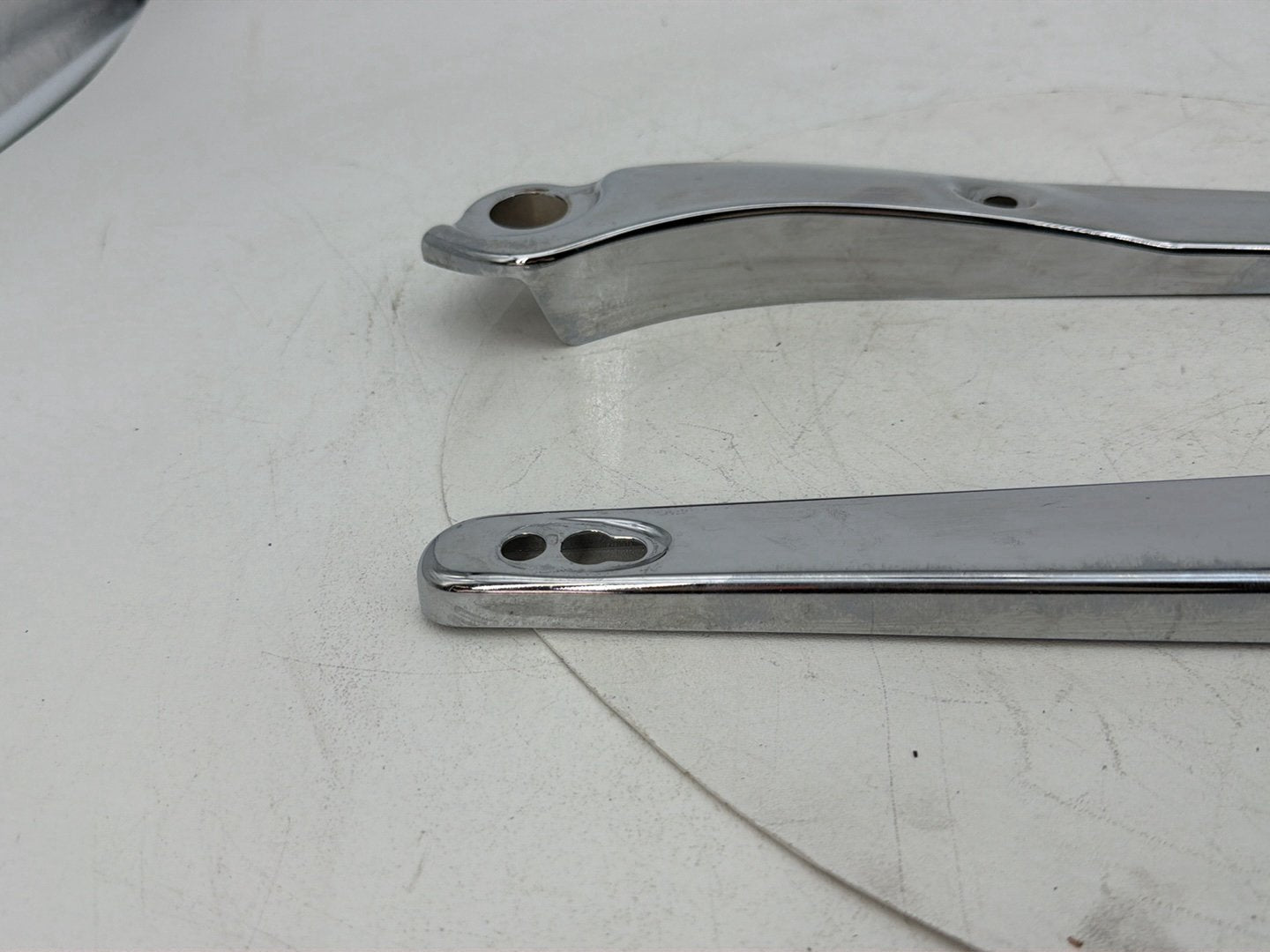 2007 - 2017 Harley-Davidson Dyna Super Glide Custom Left Right Saddlebag Fender Struts Brackets 59138-06