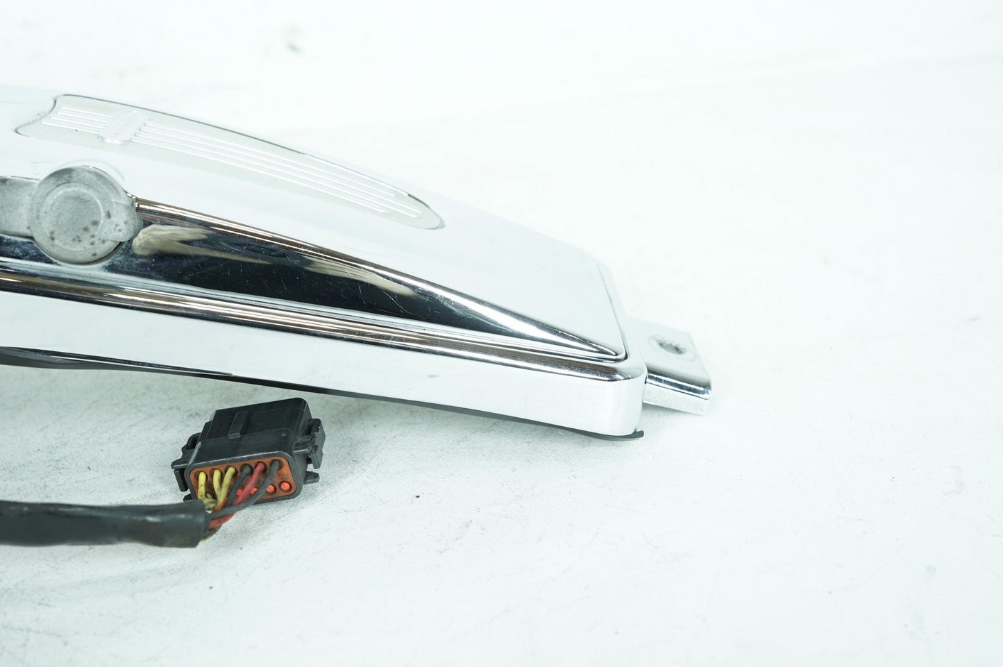 2007 - 2012 Harley-Davidson Touring CVO Electra Screamin Eagle Fuel Gas Tank Dash Console NOKey 61270-98A