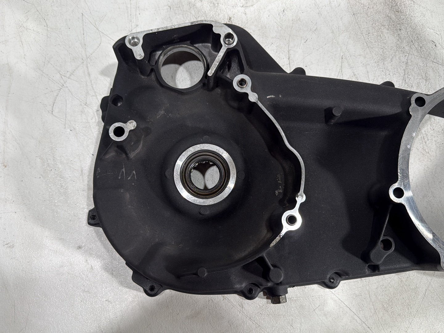 2011 Harley Street Glide Touring FLHX OEM Inner Primary Clutch Cover