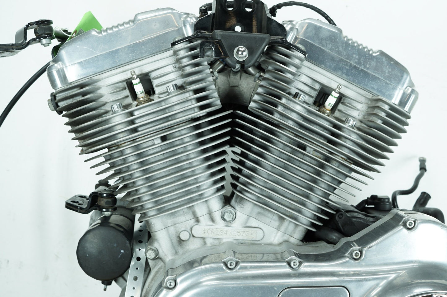 2004 - 2013 Harley-Davidson Sportster Low EFI 883 Engine Motor Transmission 19566-08
