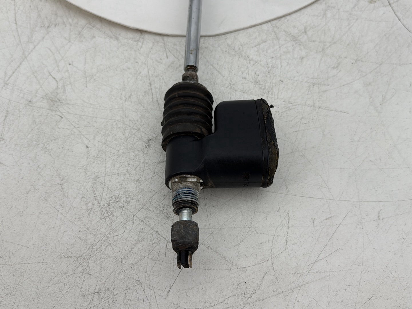 2008 Harley Dyna FXDL Low Rider Anniversary OEM Rear Brake Master Cylinder Reservoir