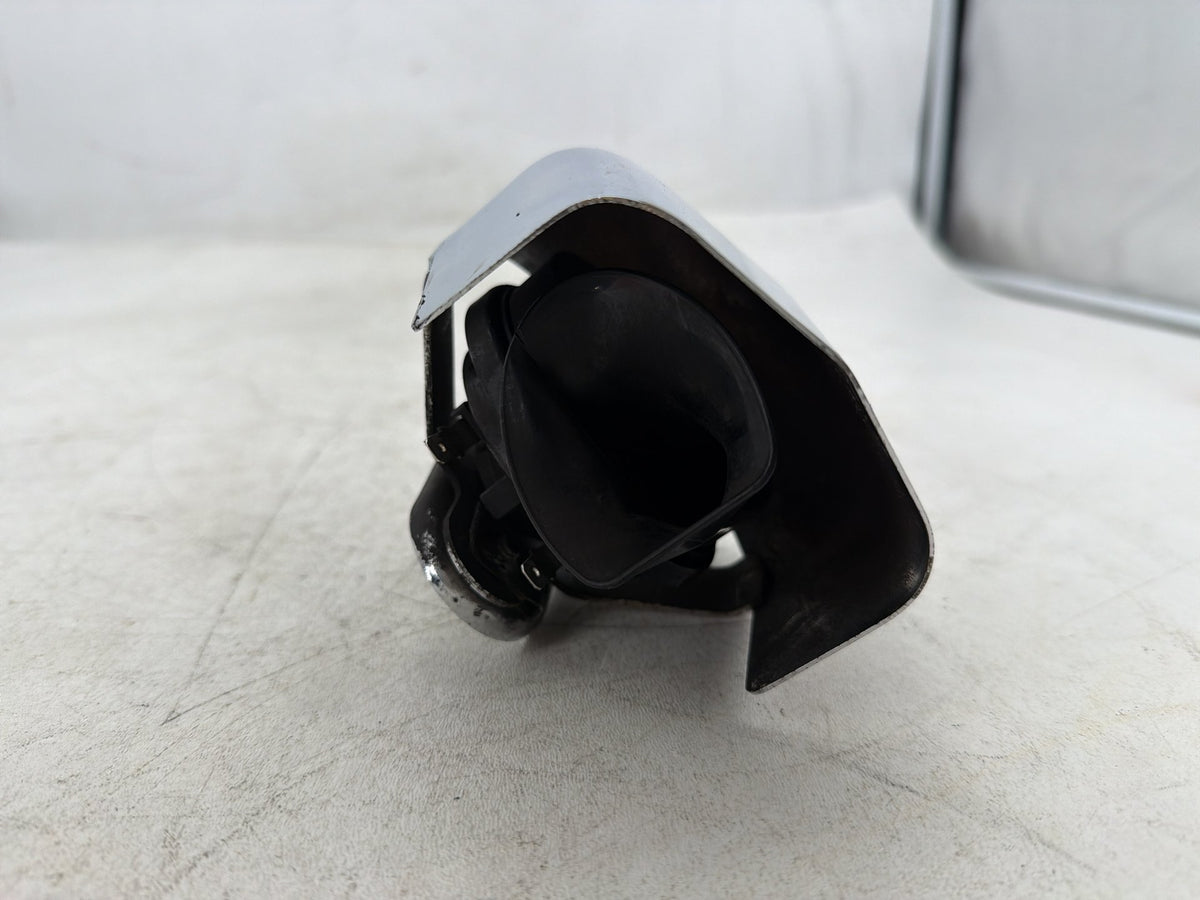 2000 Harley Sportster 1200 Custom XL1200C OEM Horn Signal Klaxon Chrome Cover